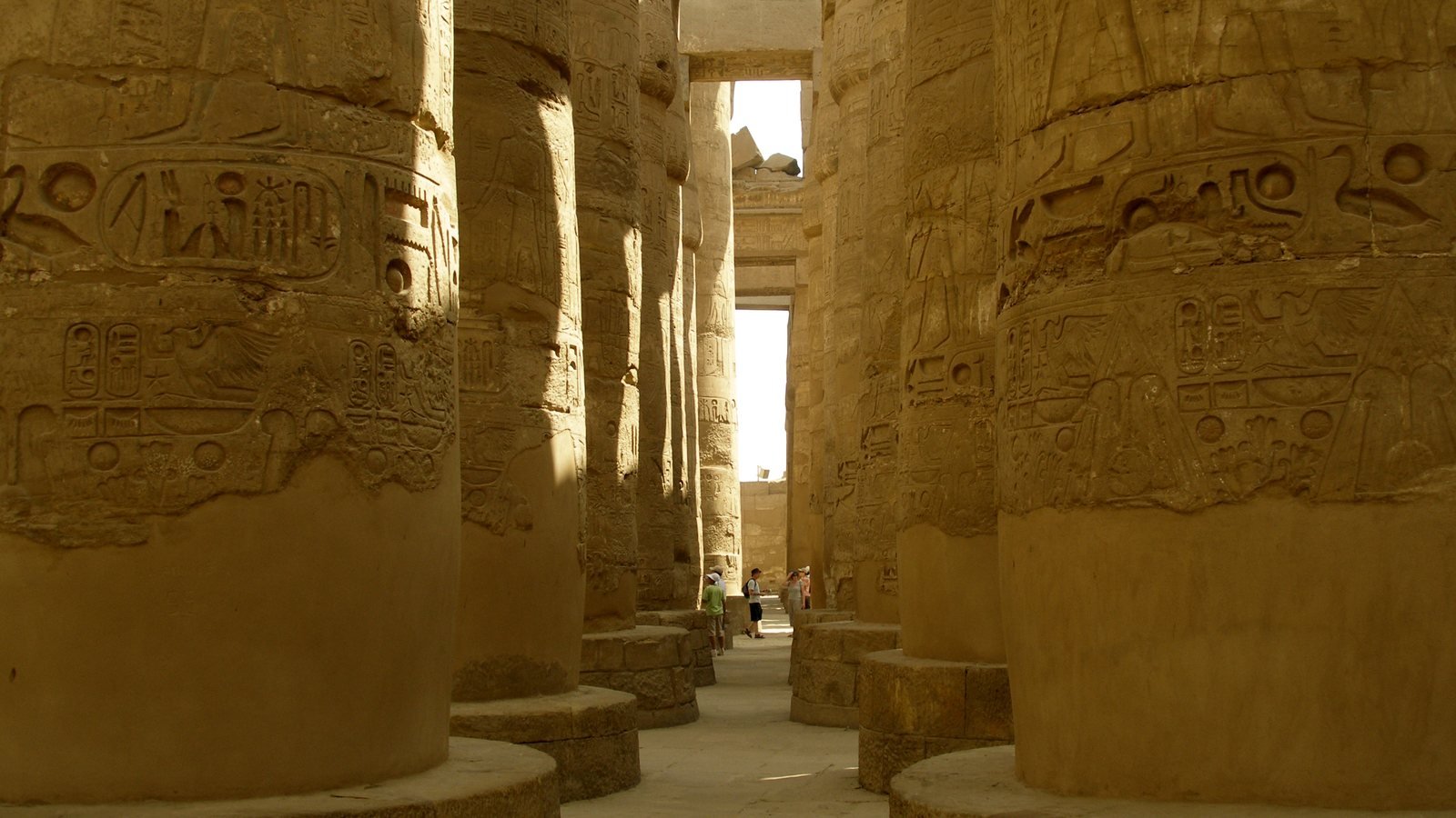Inside the Valley of the Kings: What It's Like to Walk Into a Pharaoh's Tomb