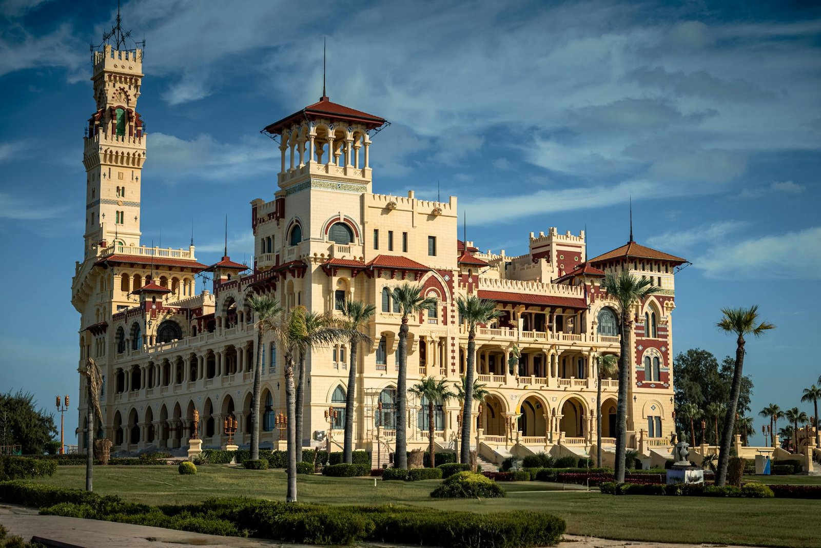 Private Alexandria City Tour: Royal Gardens & Roman Relics